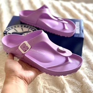 Gently used!! ! Birkenstock Gizeh EVA